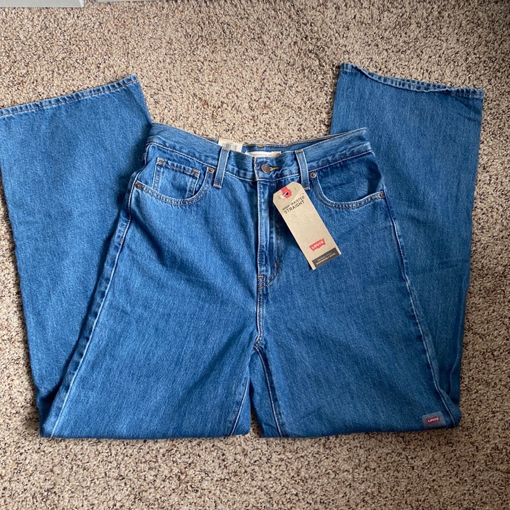 NWT Levi’s High Waisted Straight Leg Jeans